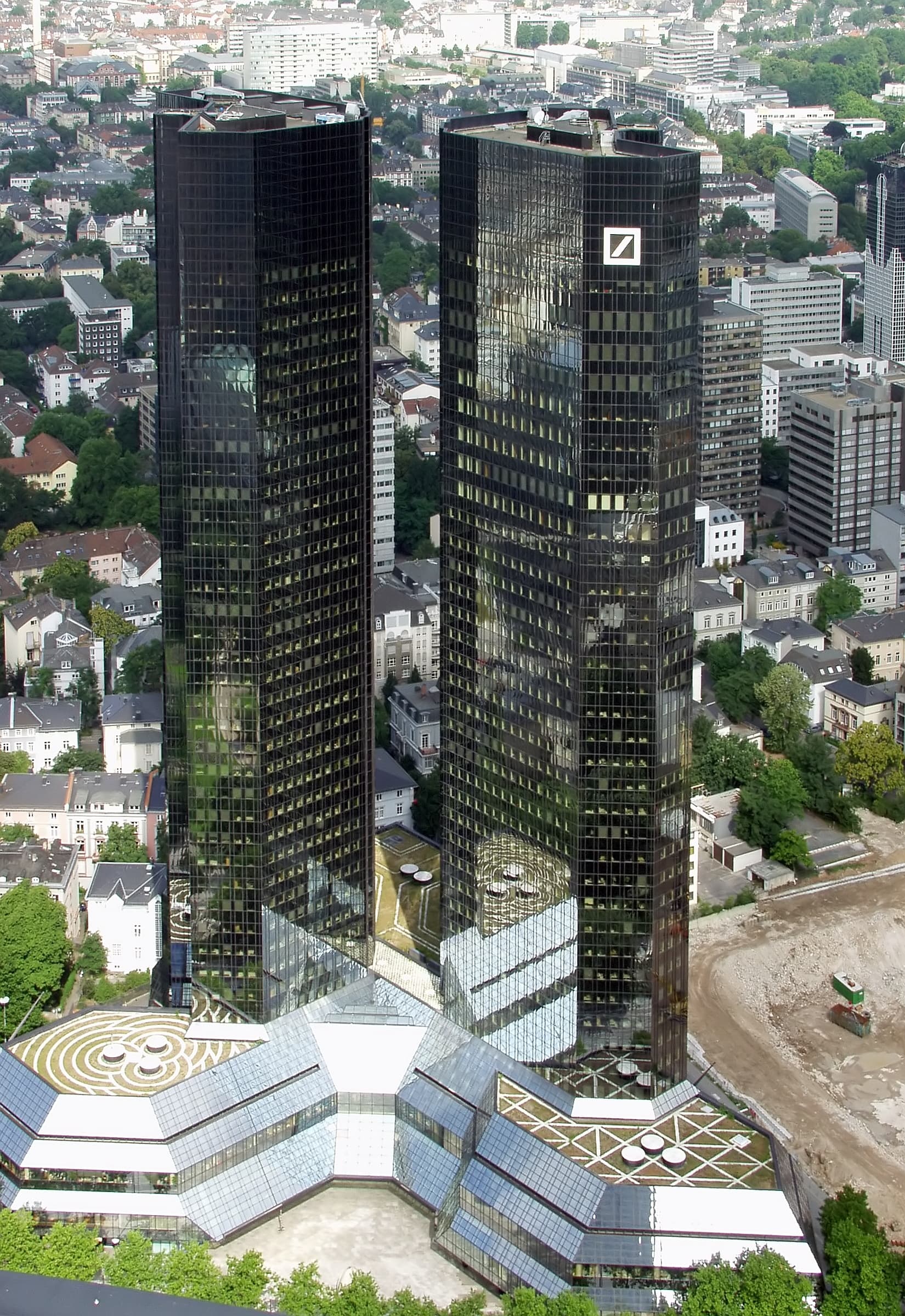 Deutsche Bank attaque Linde en justice pour 260 millions d'euros liés à un projet gazier en Russie